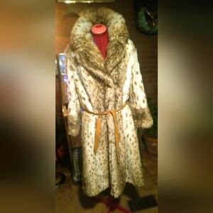 Faux fur coat by Russel Taylor size Large